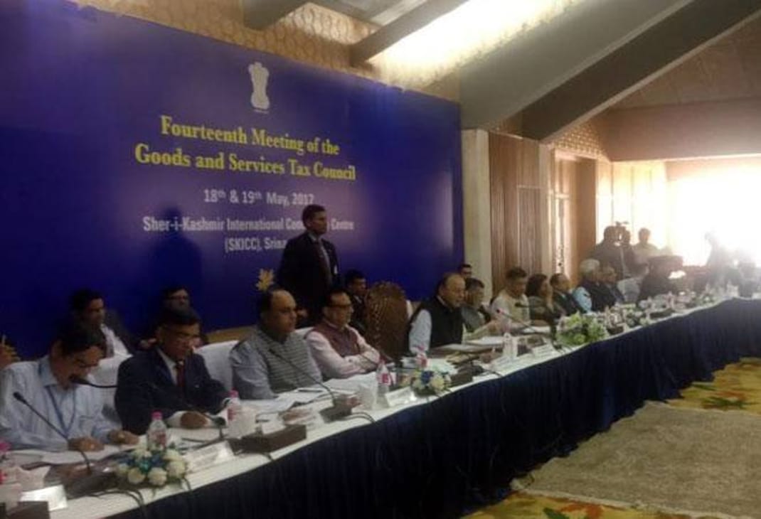 GST :  GST Council Meeting In Kashmir To Finalize Tax Rates