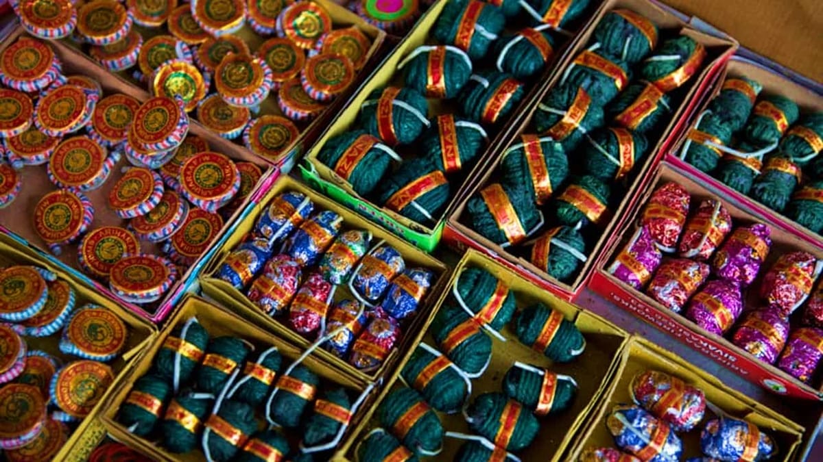 Anti-Evasion Team of CGST officials bust racket of illegal fire-crackers; Seized Rs.51 lakh