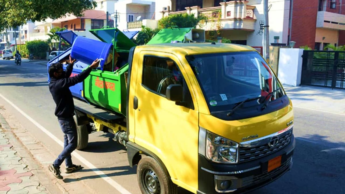 GST Rate of 28% applicable on Tata Ace Garbage Tipper vehicle used for collecting household garbage: AAR
