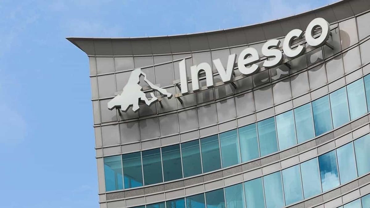 Invesco Hiring Experienced Legal Analyst