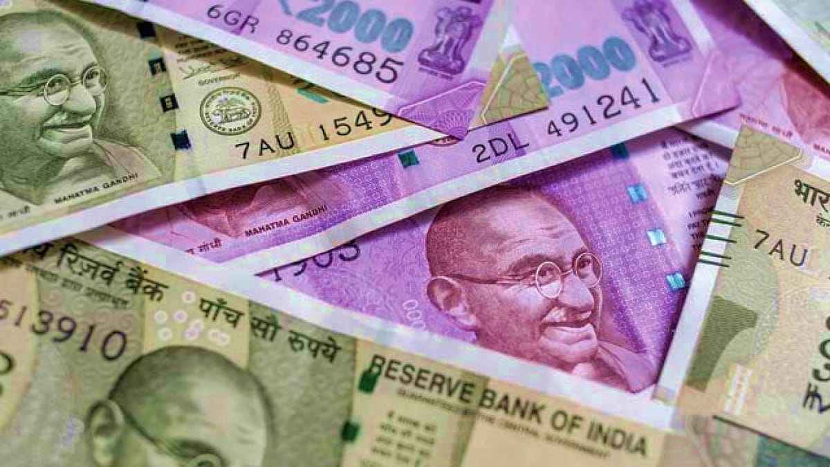 Total value of Rs.500 and Rs.2000 denomination banknotes in circulation as on end-March 2022 was Rs.27.057 lakh crore