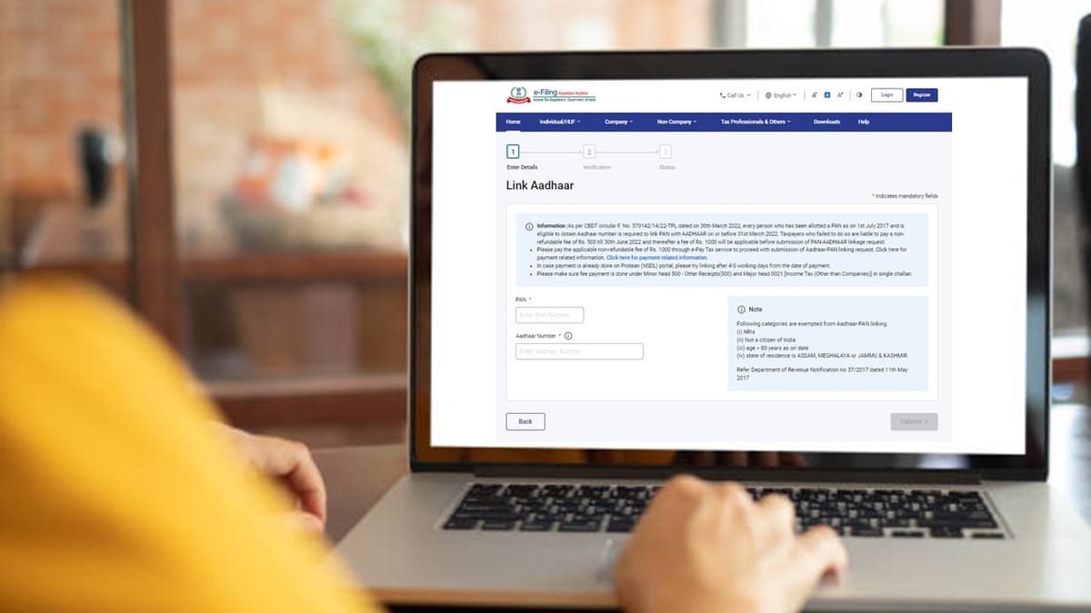 Waive Fees of Rs 1000 on PAN Aadhaar Link: PAN Aadhaar Link Deadline soon