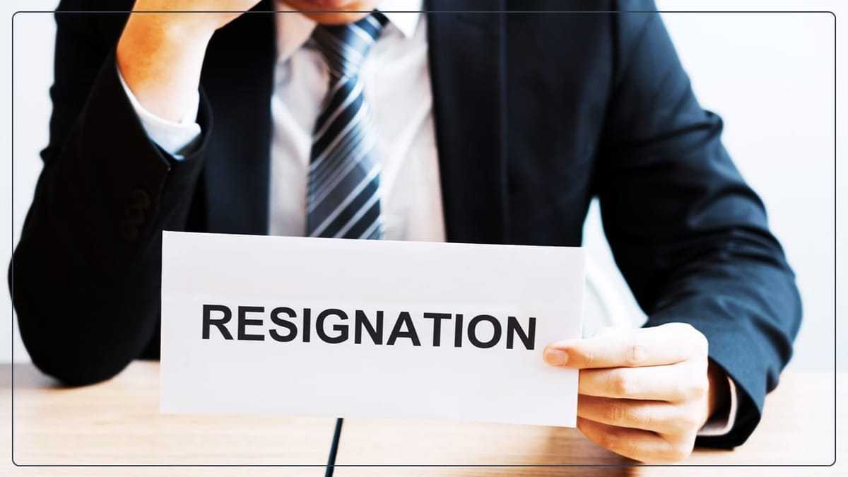 SBI Bank Manager resigns after having Bad Work Experience: Quotes Bad work Environment