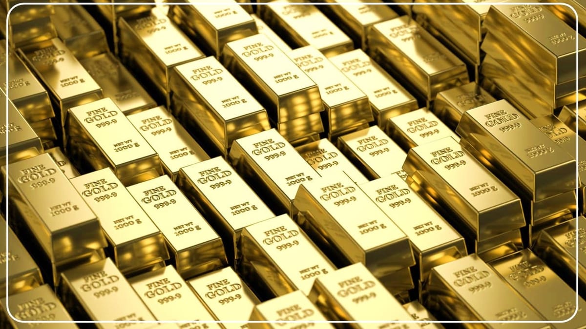 Mere seizure of gold by Customs Officer cannot be construed to confer any power, authority to sell [Read Order]
