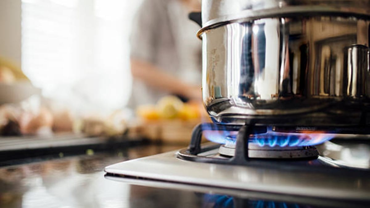 LPG Price Hike: Cooking Gas will cost you more with Price hike of Rs. 50