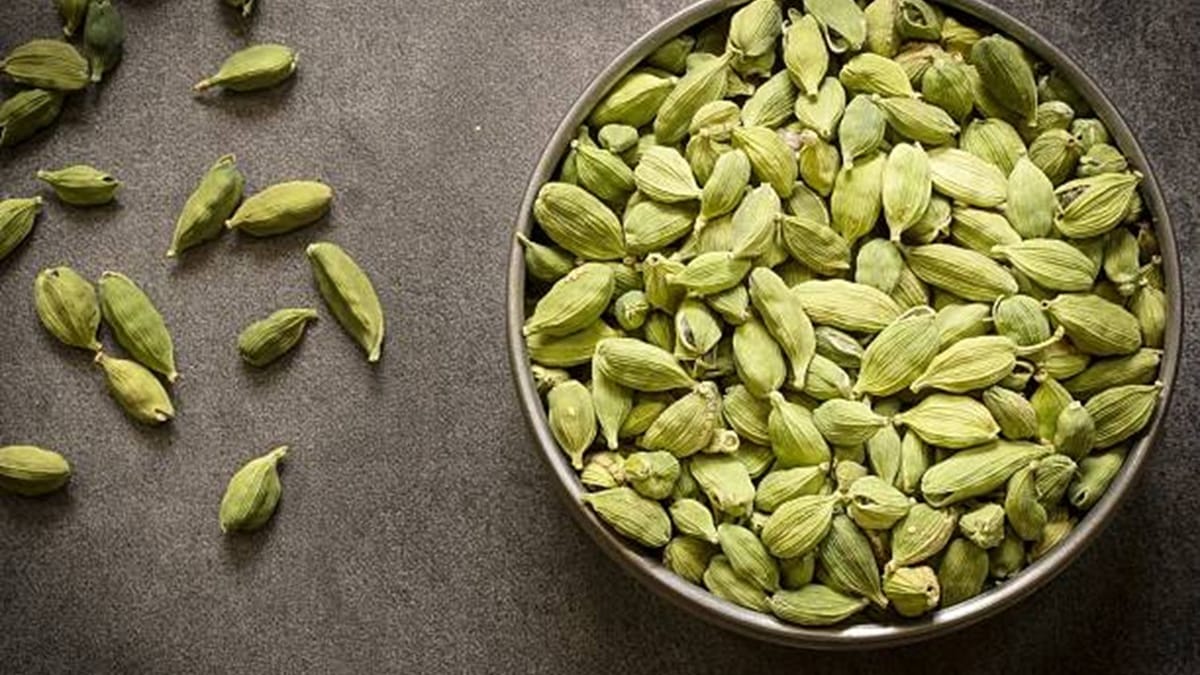 GST Rate of 18% applicable on GST applicability on commission earned for facilitating cardamom sale: AAR
