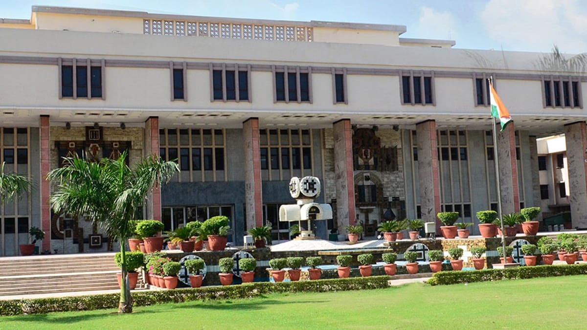 No Stigma on Career: Delhi HC Sets Aside Customs Penalty on 19-Year-Old