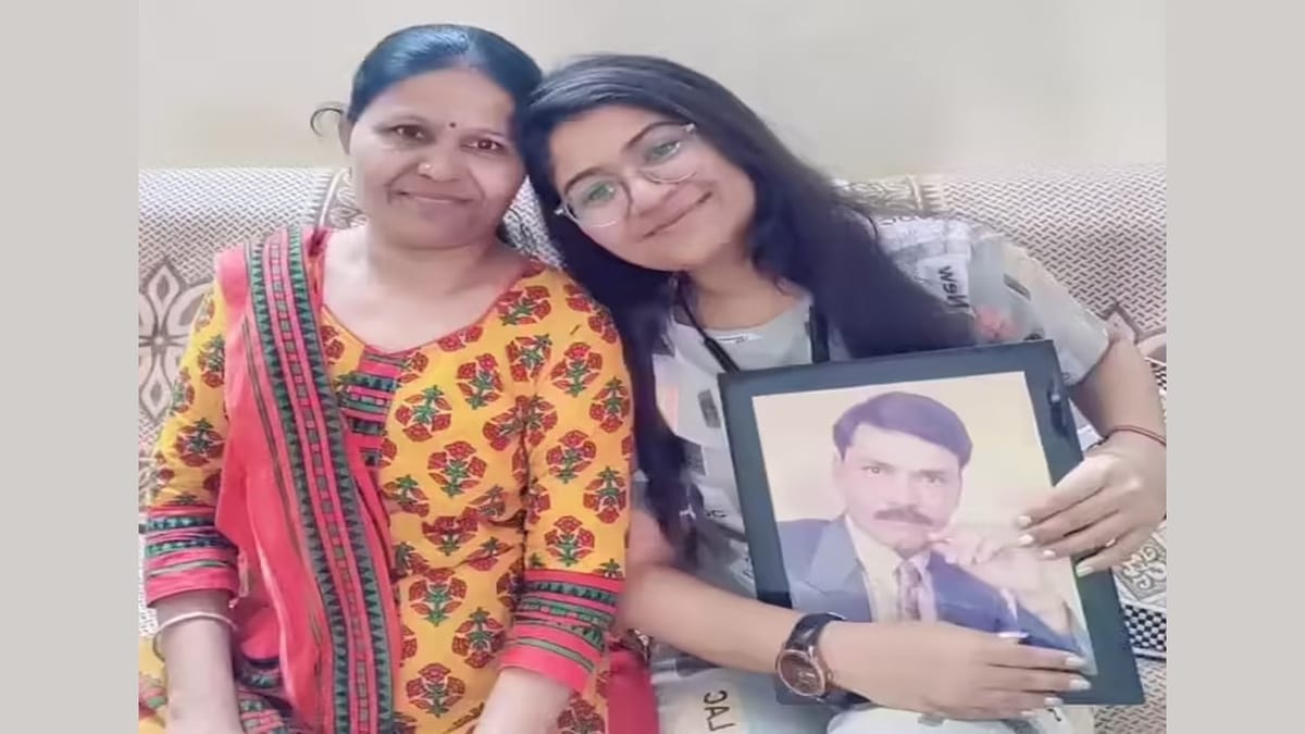 Security Guard’s Daughter Becomes CA After 10 Attempts: A Story More Than Just a Professional Milestone