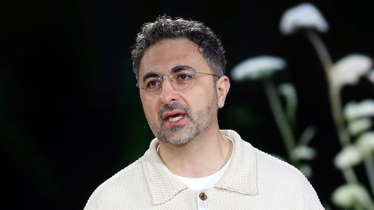 Microsoft AI Chief Warns White-Collar Jobs May Vanish Within a Year