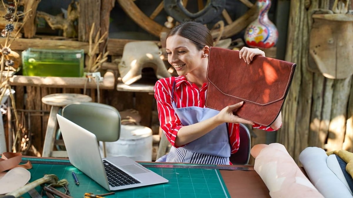 How to Use AI for Brand Building: Key Insights for Small Business Owners