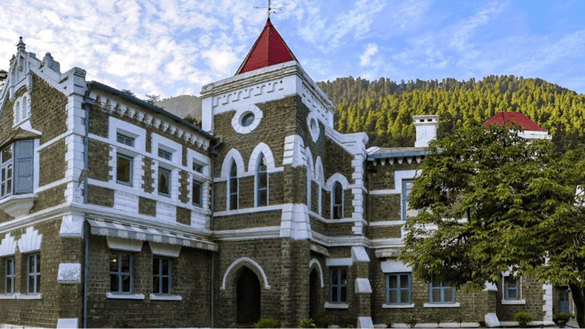 HC Permits GST Registration Revocation on Filing Pending Returns and Clearing Dues