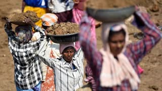 Govt must pay out Rs.1.8 lakh crore for 100 days of MNREGA Jobs
