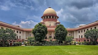 Supreme-Court-Sets-Aside-Bail-Condition-to-Deposit-Rs.70-Lakhs-in-Case-for-Wrongfully-Claiming-ITC.jpg
