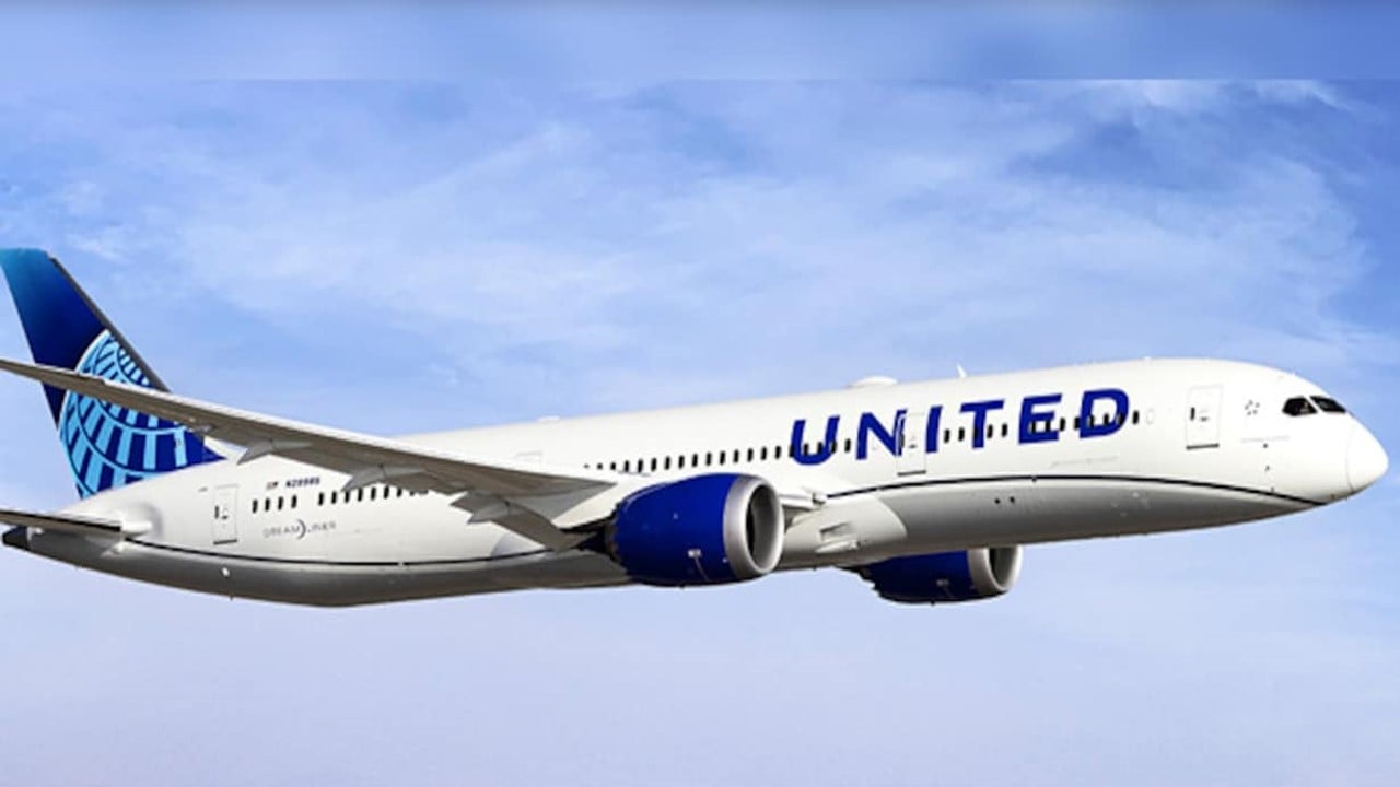 United Airlines Hiring M.Com, MBA: Check How to Apply