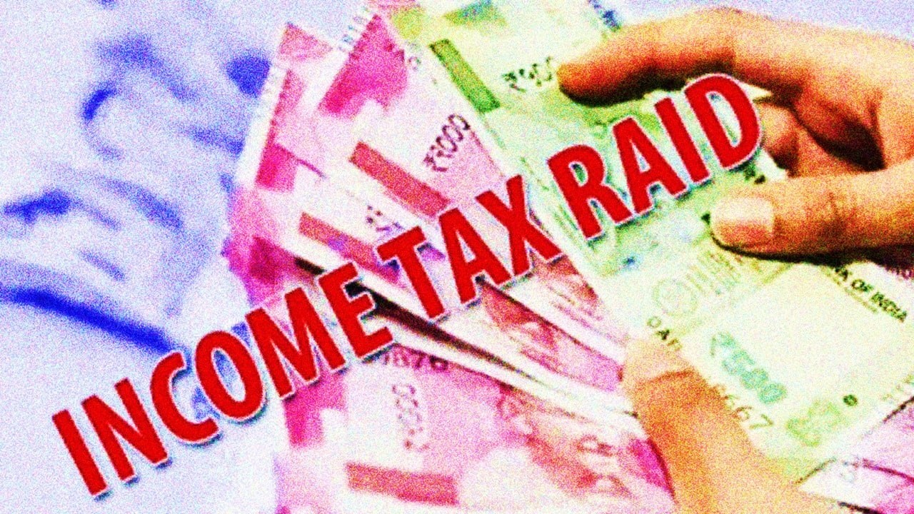 Income Tax Raid at 35 Locations of City based Businessman House