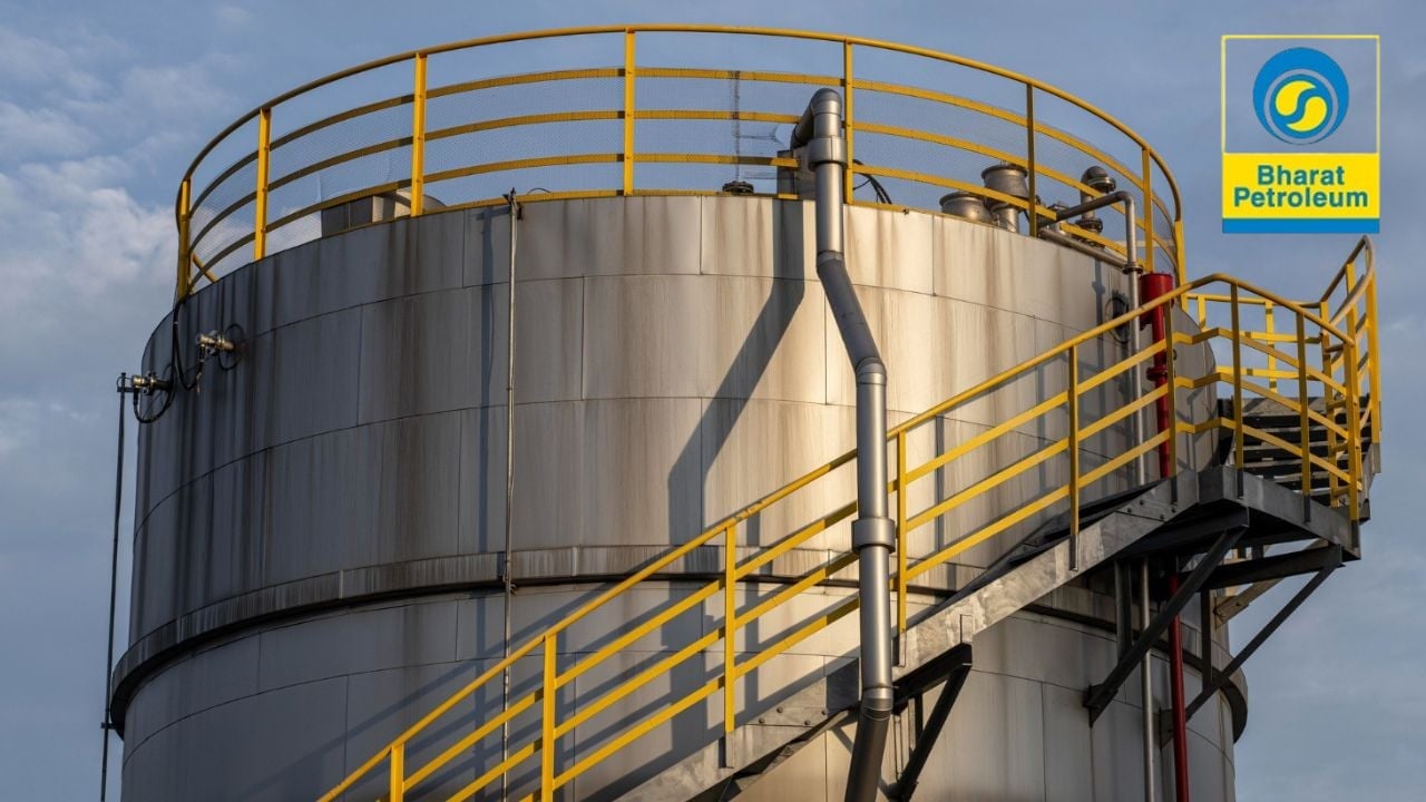 GST Rate of 12% applicable on service of Regasification of LNG by BPCL: AAR