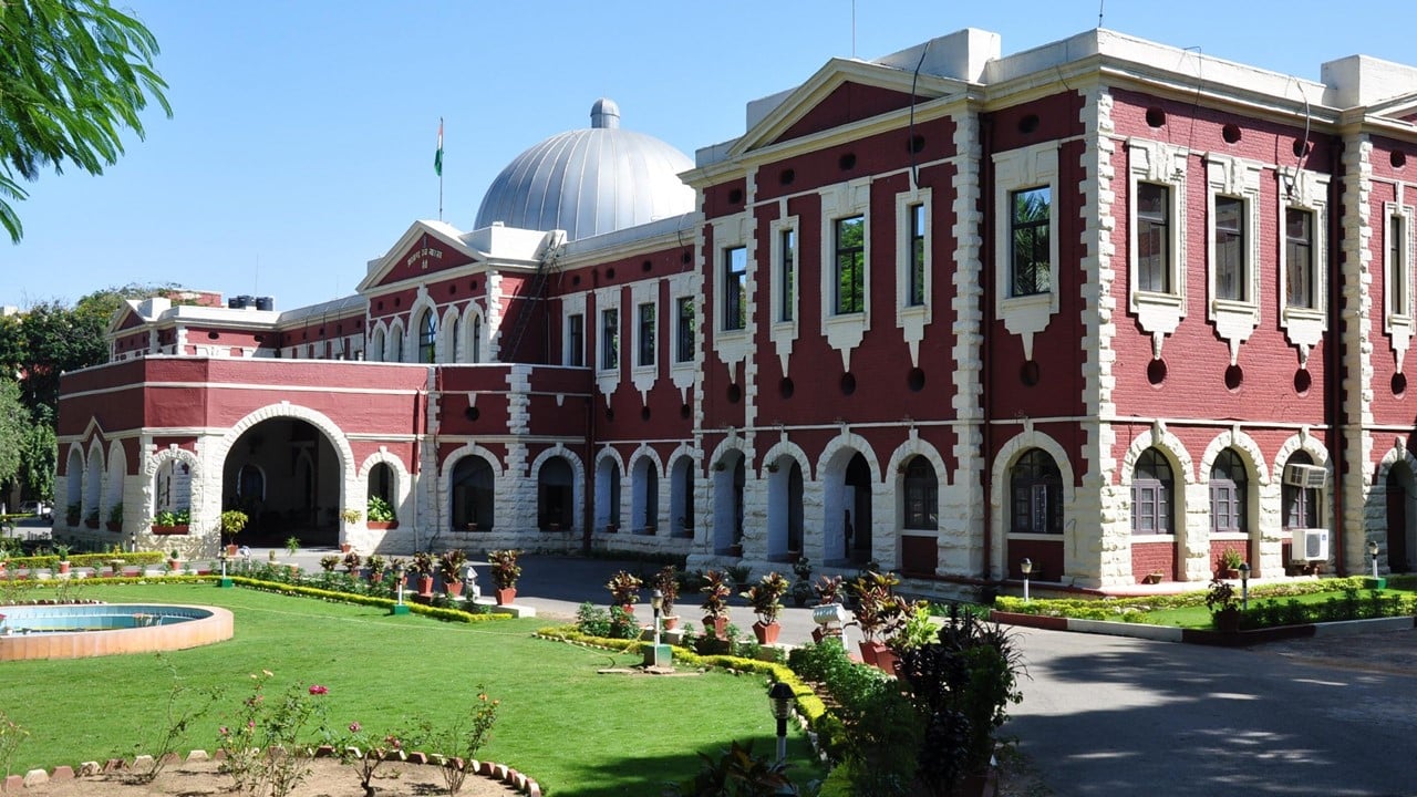 Jharkhand HC Grants Bail to 25-Year-Old Bihar Youth who has impersonated himself as GST Custom Officer