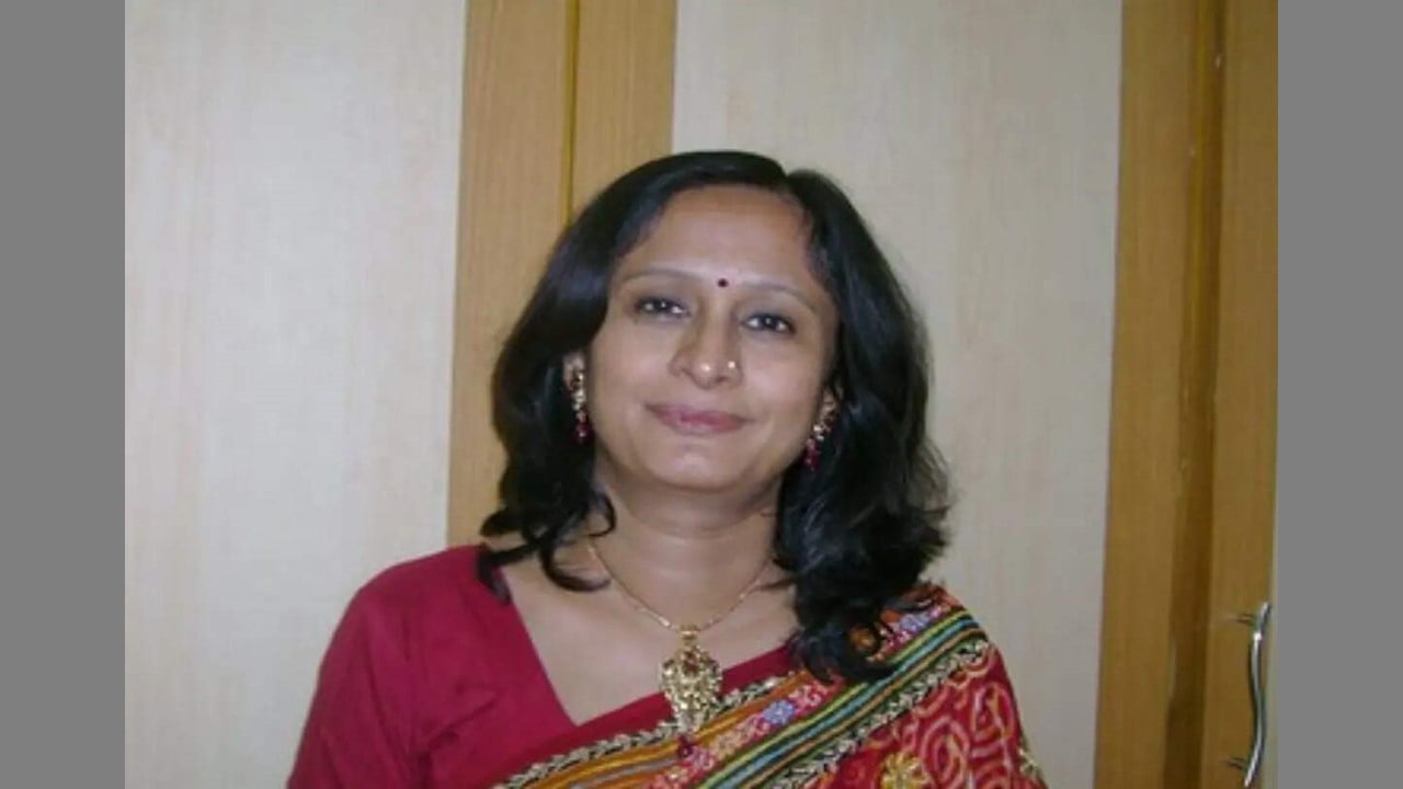 A Daughter’s Dream: Anita Kapdi Earns CA Degree at 52 for Her Father